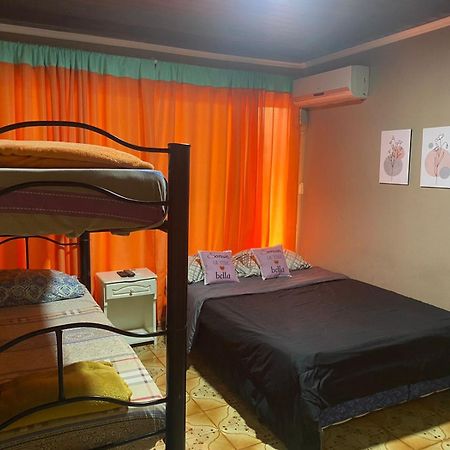 Guembe Al Rio Hostel プエルト・イグアス エクステリア 写真