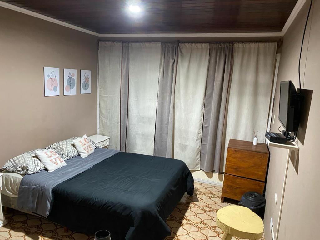 Guembe Al Rio Hostel プエルト・イグアス エクステリア 写真
